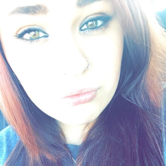 Meet your Posher, Megan - Picture 1 of 1